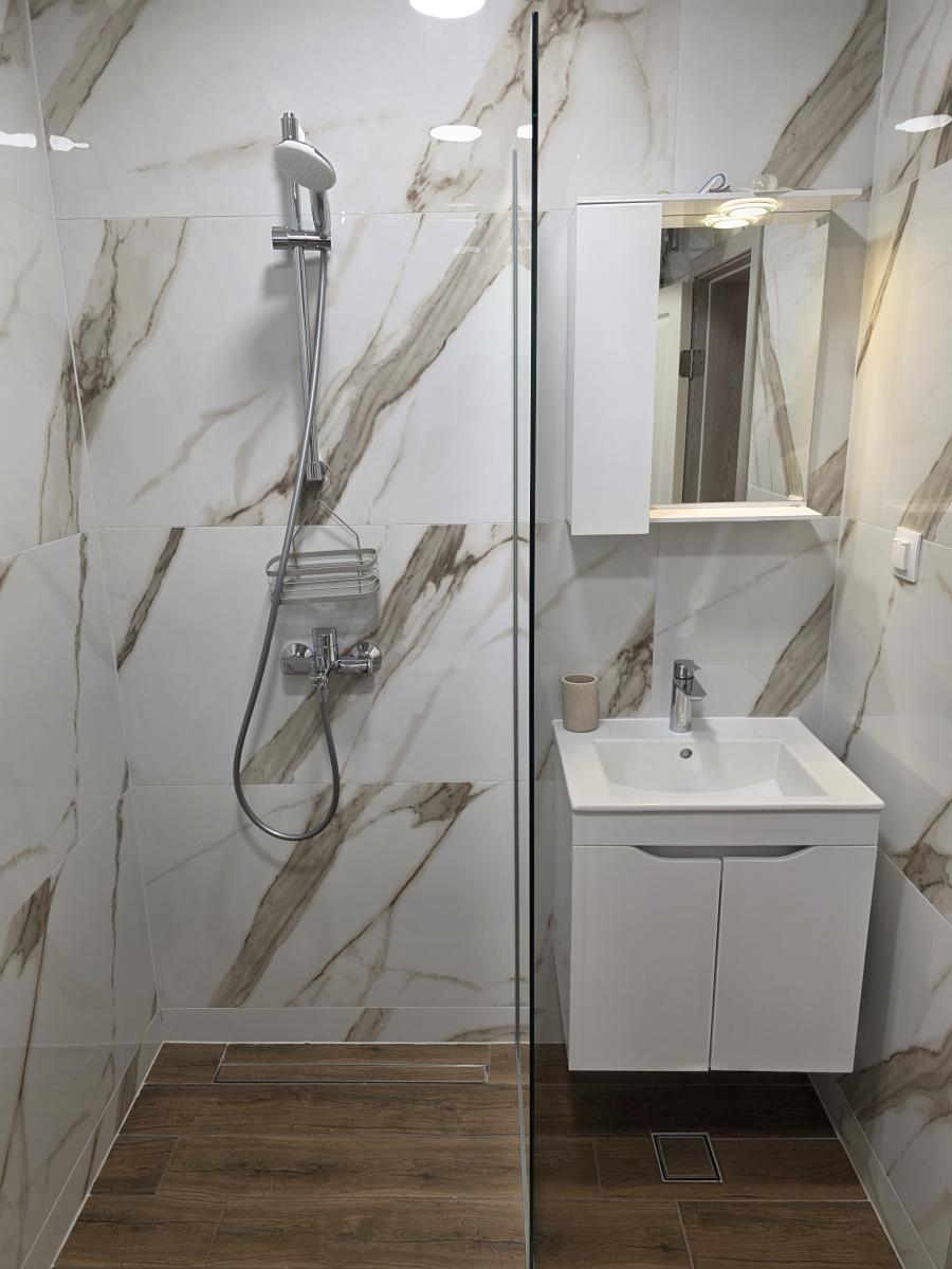 B201 Coastal Serenity