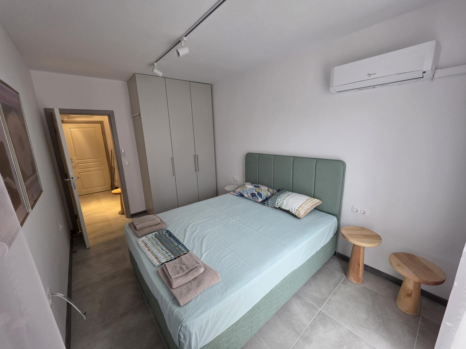 B201 Coastal Serenity