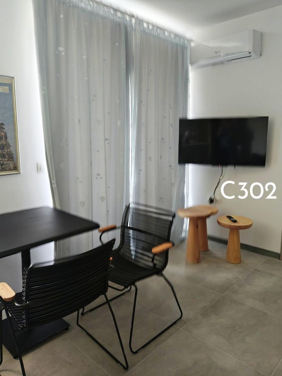 C302 Ocean Whisper